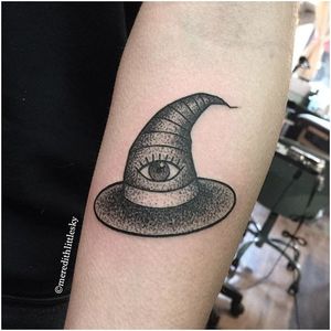 A Witch's hat by Meredith Little Sky #MeredithLittleSky #hattattoo #blackandgrey #dotwork