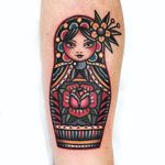 Little traditional nesting doll by Dani Queipo #DaniQueipo #color #doll #nestingdoll #traditional #rose #tattoooftheday
