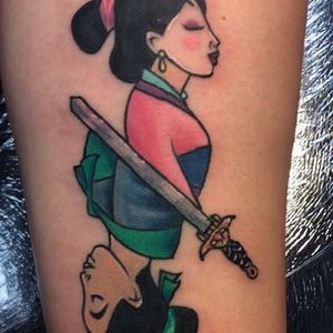 Mulan tattoo by @littlebigbearo on Instagram. #mulan #disney #disneyprincess #chinese #sword #waltdisney