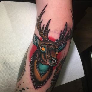 Tatuaje de ciervo por Miguel Lepage