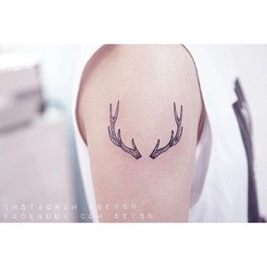 Antler tattoo by Seyoon Gim. #antler #horn #deer #SeyoonGim