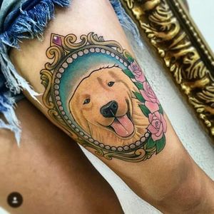 A happy Golden Retriever in a decorative frame. Tattoo by Johny Pinheiro. #goldenretriever #dog #neotraditional #frame #JohnyPinheiro