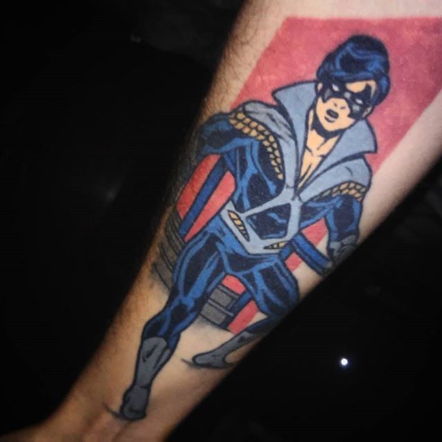 Justin Nordine Tattoos Robin and Nightwing symbol  www.justinnordinetattoos.com | Cool tattoos, Birds tattoo, Tattoo artists