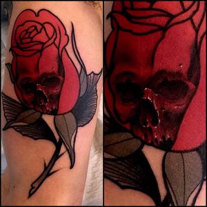 Mashup style tattoo by Varo #mashup #rose #skull #Varo