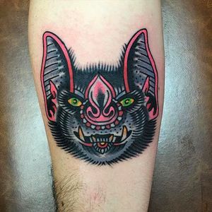 Beast Head Tattoo by Mike Fite @MikeFite @goldclubelectrictattoo #MikeFiteTattoo #Goldclubelectrictattoo #Neotraditional #Traditional #bright_and_bold #beast