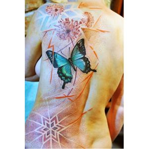 Unique butterfly tattoo by Mich Beck #MichBeck #graphic #artistic #butterfly #dotwork #colorful #artsy