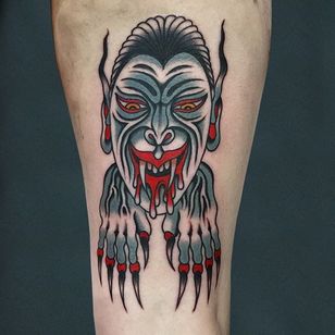 Tatuaje de vampiro por Luke Jinks #vampiro # tatuaje de vampiro #tradicional # tatuaje tradicional # tatuajes tradicionales # artista tradicional #LukeJinks