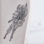 Death tattoo by Uls Metzger. #UlsMetzger #dotwork #pointillism #blackwork #death #skeleton