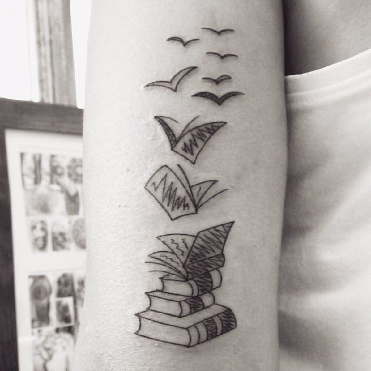 Tattoo uploaded by Rafaela Marchetti • Por Rafaella Oliveira! #RafaellaOliveira #LivroTattoo #diadolivro #book #booktattoo #TatuadorasBrasileiras #diadolivro • Tattoodo Tattoo uploaded by Rafaela Marchetti • Por Rafaella Oliveira! #RafaellaOliveira #LivroTattoo #diadolivro #book #booktattoo #TatuadorasBrasileiras #diadolivro • Tattoodo