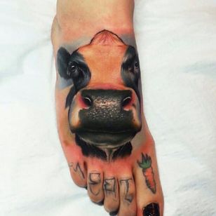 Retrato de vaca.  Por Mick Squires.  #realismo #farverealismo #MickSquires #dyr #ko