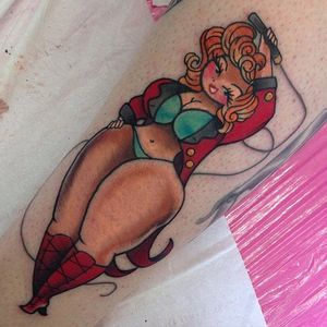 Trainer big girl pin up tattoo by Hollie West. #HollieWest #pinup #plussize #bodylove #bodypositivity #pinuplady #biggirlpinup #