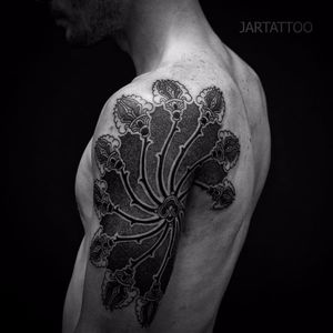 Gorgeous ornamental tattoo by Yaroslav Gorbunov #YaroslavGorbunov #neotribal #tribal #ornamental #geometric #blackwork #dotwork #dotshading #sacredgeometry