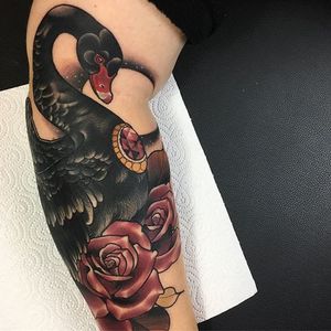 Black Swan Tattoo by Daryl Watson #blackswan #swan #neotraditional #neotraditionalartist #contemporary #stylish #bold #DarylWatson