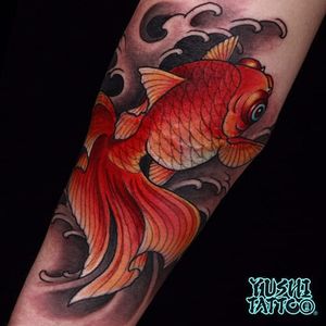 Goldfish Tattoo by Yushi #goldfish #japanese #asian #oriental #korean #koreanartist #Yushi