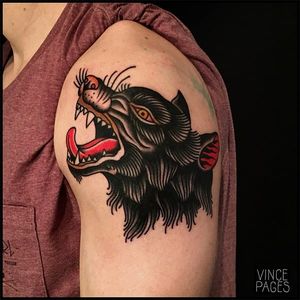 Wolf Traditional Tattoo by Vince Pages @Vince_Pages #Vincepages #Traditional #Traditionaltattoo #Nuitnoiretattoo #Geneva #Switzerland #Wolf