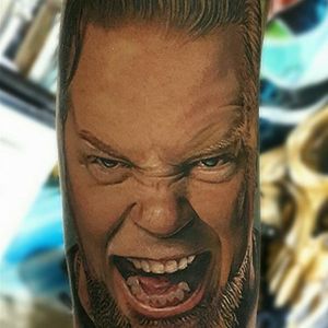 Another amazing James Hetfield tattoo Photo from Ronald Horta on Instagram #RonaldHorta #hyperealism #realistic #colombiantattooers #tatuadorescolombianos #portrait #JamesHetfield #Metallica