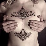 Gorgeous ornamental tattoo by Marine Ishigo #MarineIshigo #ornamental #sternum #linework #dotwork #blackwork #fineline