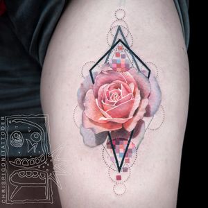 Tattoo uploaded by Luiza Siqueira • Flor pixelada #ChrisRigoni #gringo #grafico #graphic #realism #realismo #colorido #fullcolor #geometric # geometrica #rose #rosa #flor #flower #pixel #pixelated • Tattoodo Tattoo uploaded by Luiza Siqueira • Flor pixelada #ChrisRigoni #gringo #grafico #graphic #realism #realismo #colorido #fullcolor #geometric # geometrica #rose #rosa #flor #flower #pixel #pixelated • Tattoodo