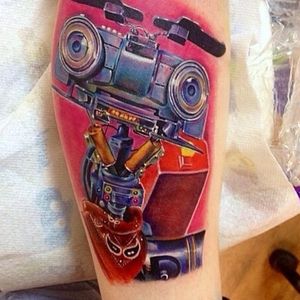 Gangster Johnny 5 by Cecil Porter (via IG -- paintedladymagazine) #cecilporter #johnny5 #johnnyfive #johnny5tattoo #shortcircuit #shortcircuittattoo