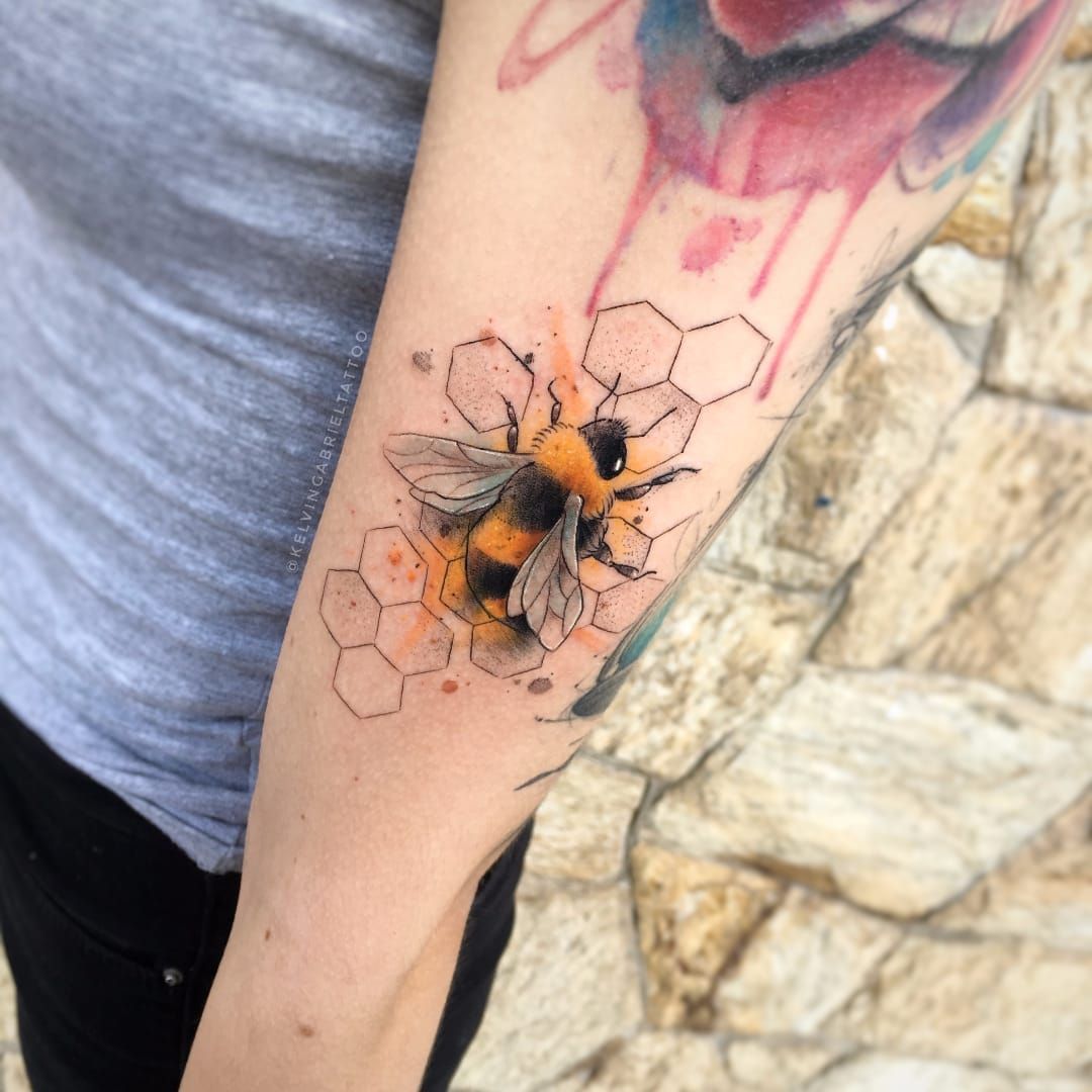Bee and honeycomb tattoo  Honeycomb tattoo Tattoos for daughters Tattoos  for women