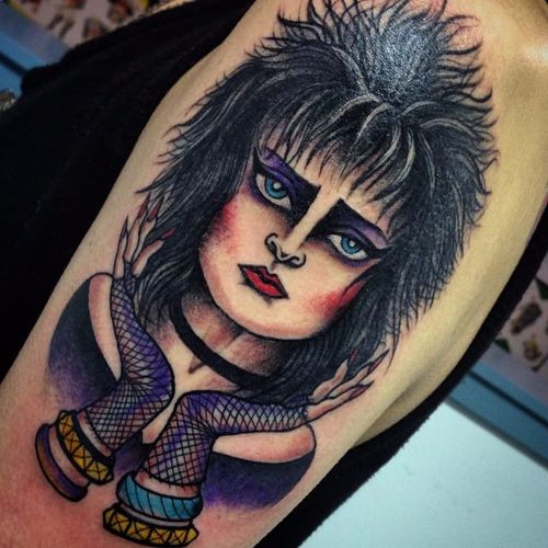 A portrait of Siouxsie Sioux by Sheila Marcello (IG—sheilamarcello). #ladyheads #traditional #SheilaMarcello #SiouxsieSioux