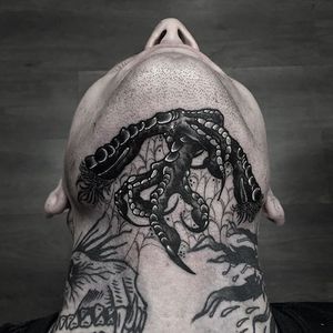 Blackwork Claw Tattoo by Neil Dransfield #claw #blackworkclaw #talon #blackworktalon #darkart #blackink #gapfiller #NeilDransfield