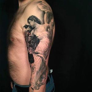 Amazing detail on this black and gray tattoo, done by Erick Holguin #detail #blackandgray #ErickHolguin