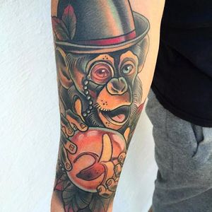 Awesome chimp with top hat. Tattoo by Alvaro Alonso. #AlvaroAlonso #NeoTraditional #animaltattoo #MalibuTattooSpain #monkey #chimp