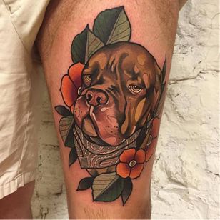 Tatuaje de perro Rad de Leah Tattoos #LeahTattoos #neotradicional #perro