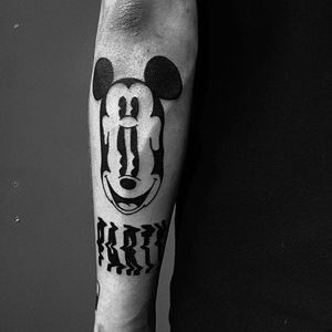 Mickey Mouse glitch tattoo by Denis Simonov. #DenisSimonov #DSMT #blackwork #aesthetic #mickeymouse #glitch #script