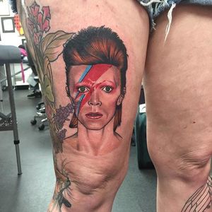 Bowie portrait tattoo by Dan Molloy. #DanMolloy #Bowie #colorrealism #DavidBowie #portrait #AlladinSane #ZiggyStardust