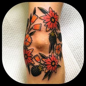 Elbow Bouquet by Leonie New (via IG-leonienewtattoos) #leonienew #traditional #color #girly #pretty #ChapelTattoo