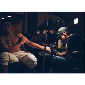 Manziel Shared An Image Of Himself Getting Tattooed On Instagram #JohnnyManziel #420 #ClevelandBrowns #NFL #Sports #Celebrity