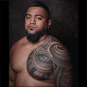 Impressive tattoo by Alipate Fetuli #AlipateFetuli #polynesian #ethnic #tribal #blackwork #traditional