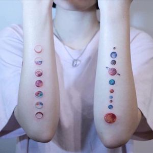 A micro-tattoo mobile of our solar system (IG—hill_tattoo). #color #Hill #microtattoo #planets #solarsystem