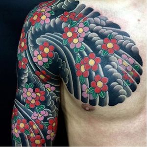 Cherry blossom half-sleeve by Horihide David Chu (IG—horihide_david). #cherryblossoms #dark #HorihideDavidChu #Irezumi #traditional