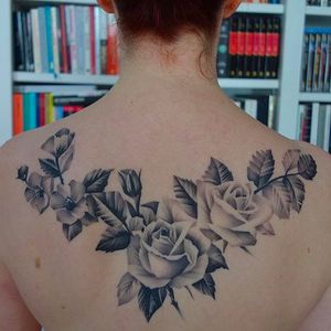 Rad roses on upper back. Tattoo by Ricky Williams. #RickyWilliams #blackandgrey #blackandgray #monochromatic #rose #roses #blossom #blossoms