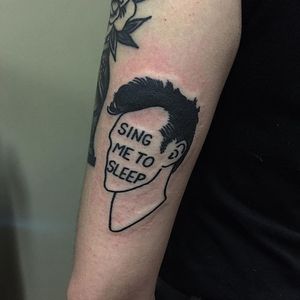 Faceless Morrissey head by Bugsy. #Bugsy #traditional #linework #blackwork #faceless #head #lettering #TheSmiths #Morrissey #btattooing #blckwrk