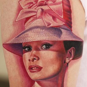Tattoos Of Icons, Audrey Hepburn portrait #hollywood #cinema #audreyhepburn #moviestars #realism #nolines  #portrait