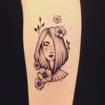 Tattoo por Marta Carvalho! #MartaCarvalho #TokaStudio #tattoobr #tattoodobr #woman #mulher #flower #flor #flores #flowers #delicate
