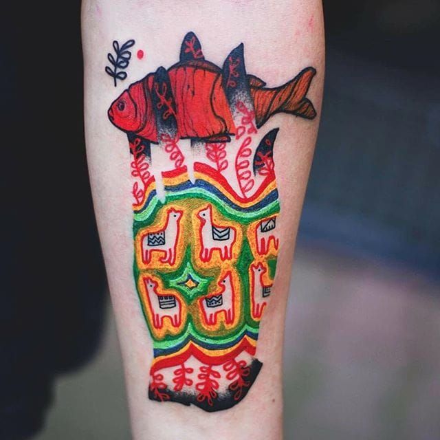 Psychedelic fish tattoo by Joanna Świrska. #JoannaSwirska #psychedelic #trippy #flora #fauna #nature #contemporary #animal #fish #hand