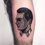 Faceless linear tattoo by Denis Marakhin #maradentattoo #black #blackwork #blackandgrey #oddtattoo #face #denismarakhin #maraden