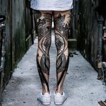 A pair of badass illustrative and geometric leg sleeves by Maxime Buchi (IG—mxmttt). #geometric #illustrative #MaximeBuchi #roses #sleeves