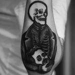 Skeletal by Happypets (via IG-happypetsink) #blackink #illustrative #traditional #macabre #sinister #dark #happypetsink