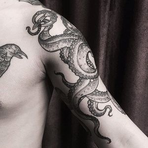 Blackwork tentacles tattoo by Sunghee Hwang. #SungheeHwang #Sou #SouTattooer #blackwork #tentacle #octopus #marine
