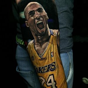 Black Mamba poised to strike. By Steve Butcher (via IG - stevebutchertattoos) #SteveButcher #Sports #Portraits #KobeBryant #BlackMamba #Lakers