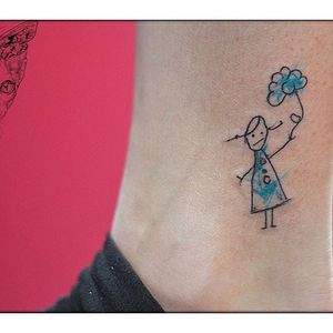 Kid's doodle tattoo by Anita Ross. #mom #momtattoo #momtattooidea #tattooideaformoms #doodle #kidsdrawing #drawing #kids