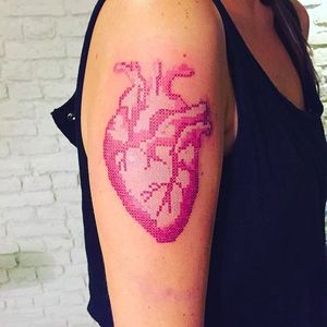 Pretty Pink Anatomical Heart by Eva #stitch #crossstitch #style #eva #anatomical #heart