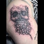 Skull and dahlia greywash tattoo by Chip Beam. #dahlia #flower #greywash #ChipBeam #skull #floral #dahliaflower #btattooing #blckwrk
