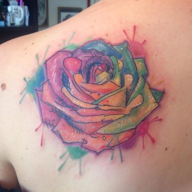 Tatuaje de rosa de acuarela de Katriona MacIntosh #KatrionaMacIntosh #rose #watercolor #watercolor